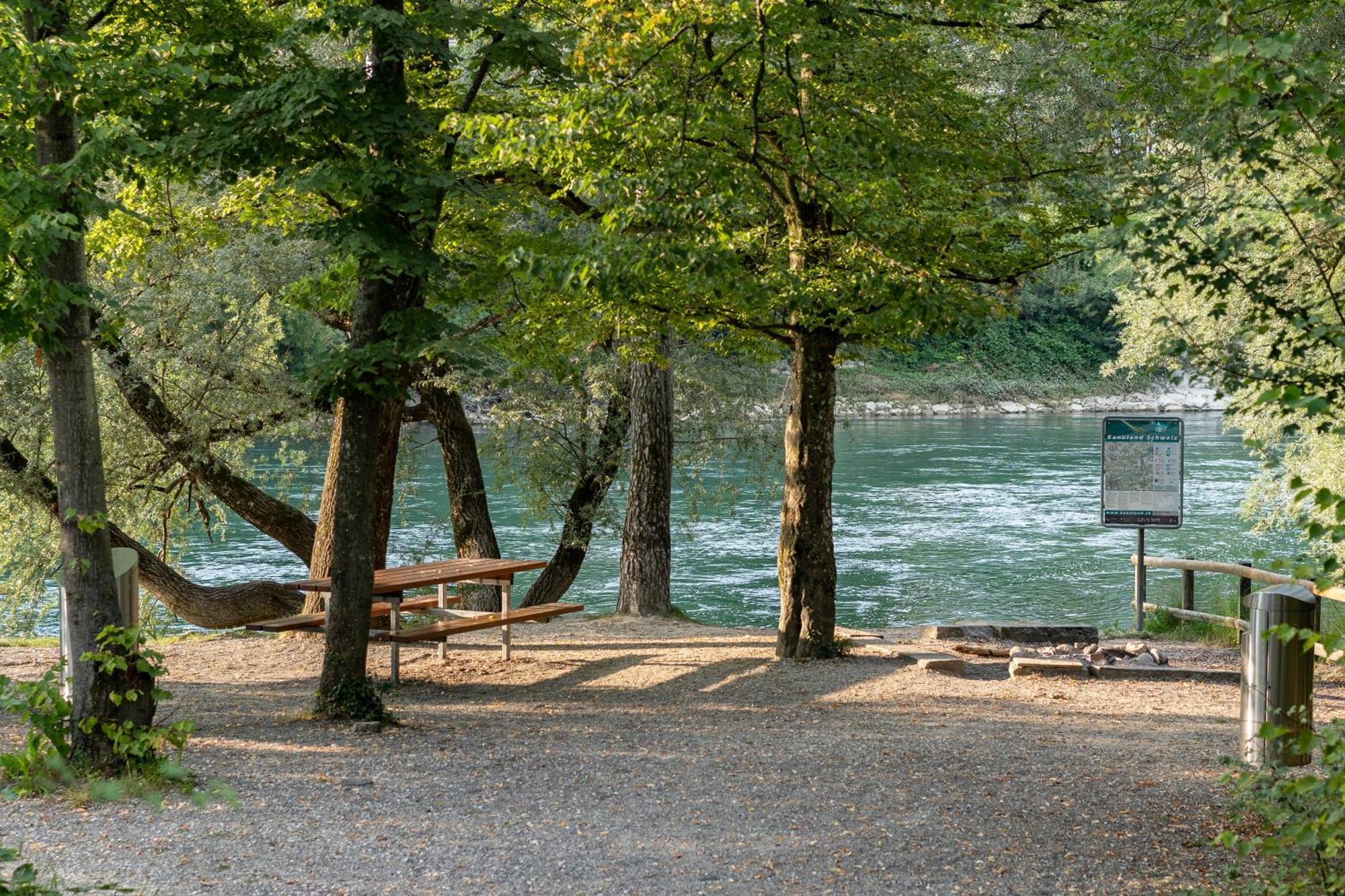 Tiny House Chez Claudine - Relaxen, Workspace, Naehe Thermen, Netflix, Free Parking & Wifi Brugg  Zewnętrze zdjęcie