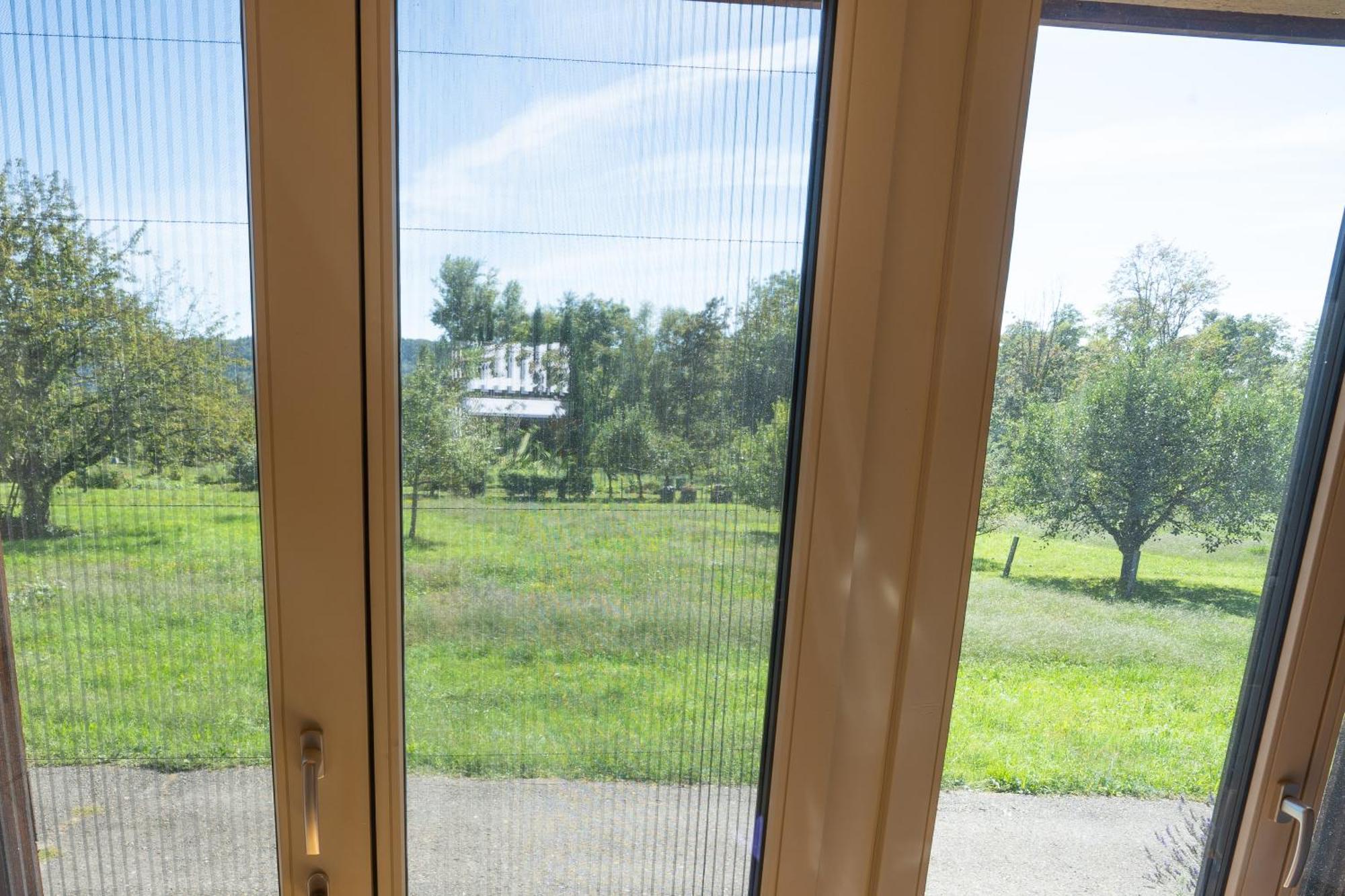 Tiny House Chez Claudine - Relaxen, Workspace, Naehe Thermen, Netflix, Free Parking & Wifi Brugg  Zewnętrze zdjęcie