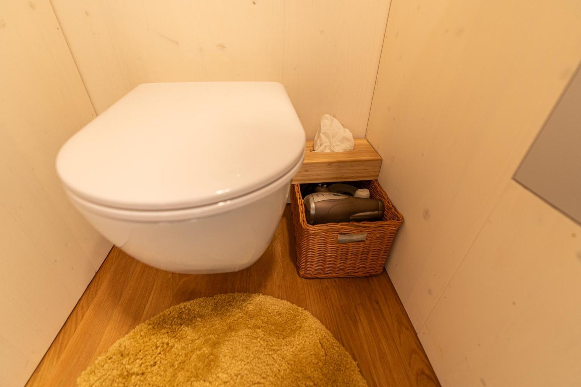 Tiny House Chez Claudine - Relaxen, Workspace, Naehe Thermen, Netflix, Free Parking & Wifi Brugg  Zewnętrze zdjęcie