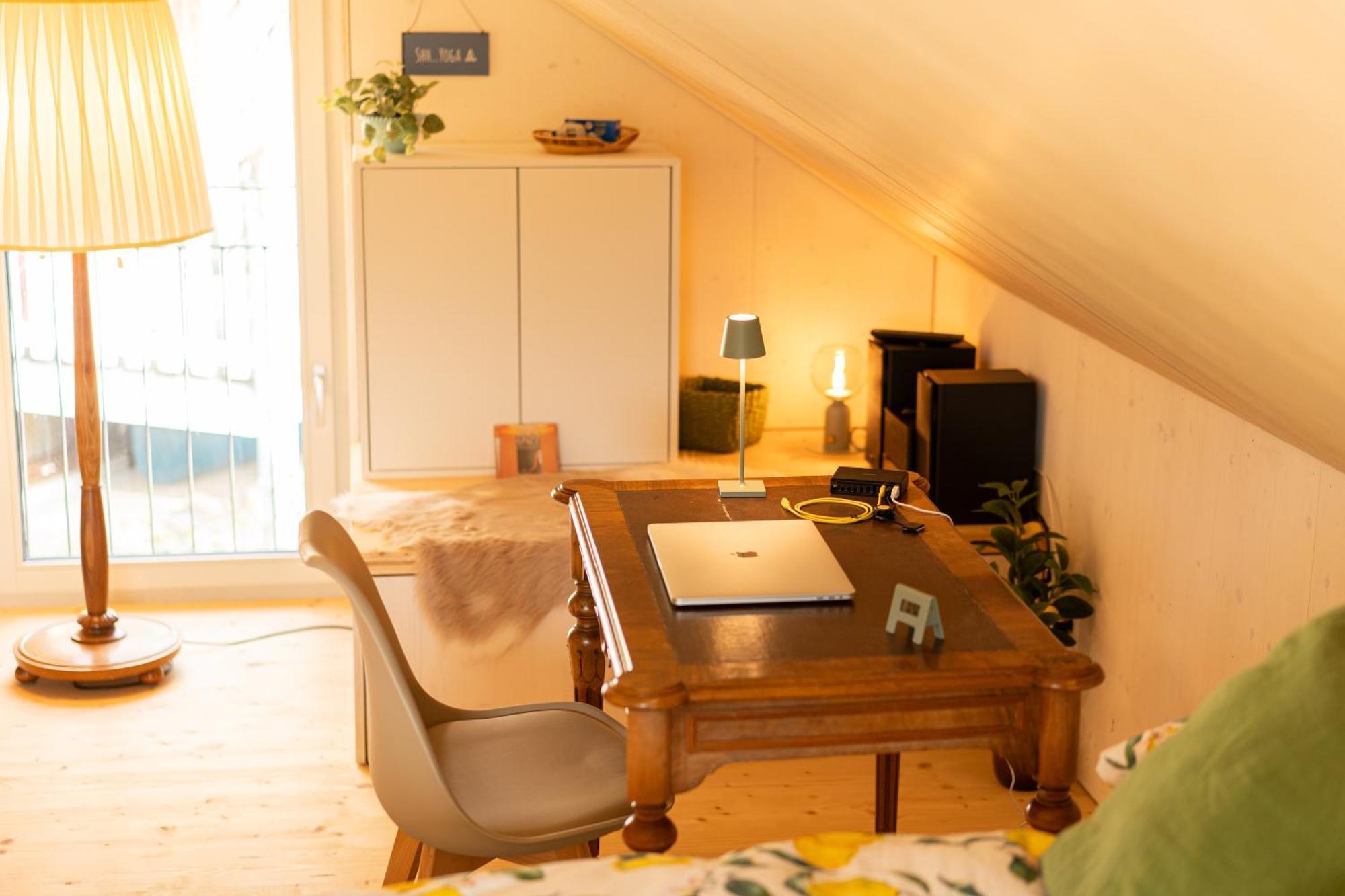 Tiny House Chez Claudine - Relaxen, Workspace, Naehe Thermen, Netflix, Free Parking & Wifi Brugg  Zewnętrze zdjęcie
